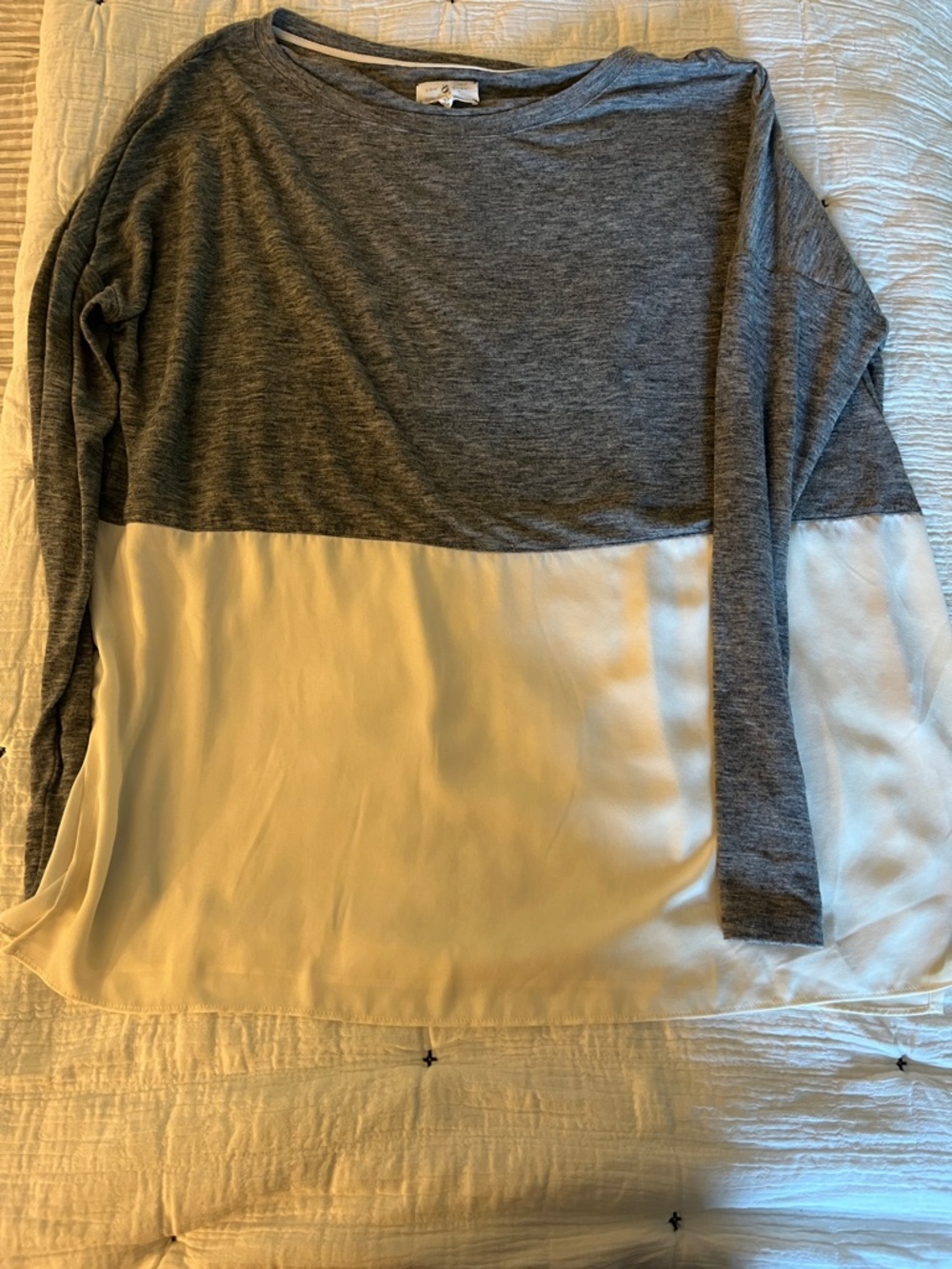 Lou & Grey -Gray  and Cream Colorblock Long Sleeve Top